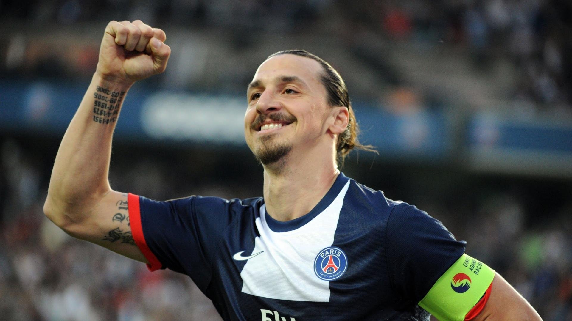 足球历史重大赛事，历届足球比赛